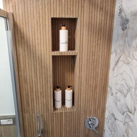 Aparthotel Manzoni 99
